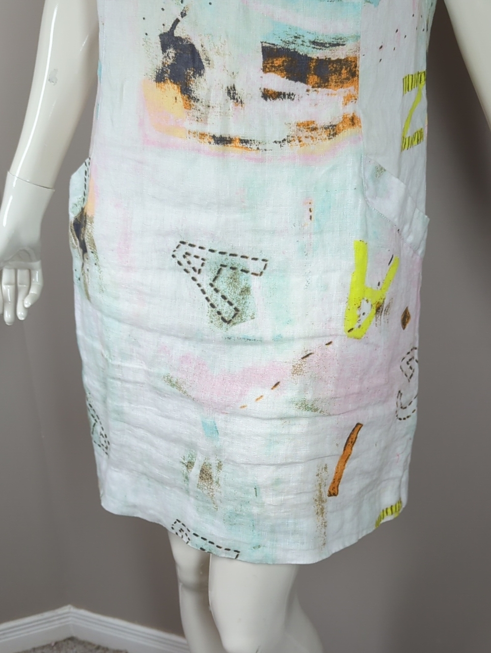 CHARLIE B Linen Dress with Pastel Accents - Picture 5 of 9